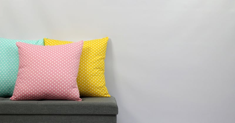 Rose poudree : la couleur douce qui réinvente votre style