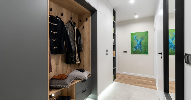Des vers dans les toilettes : causes, solutions et prévention efficace