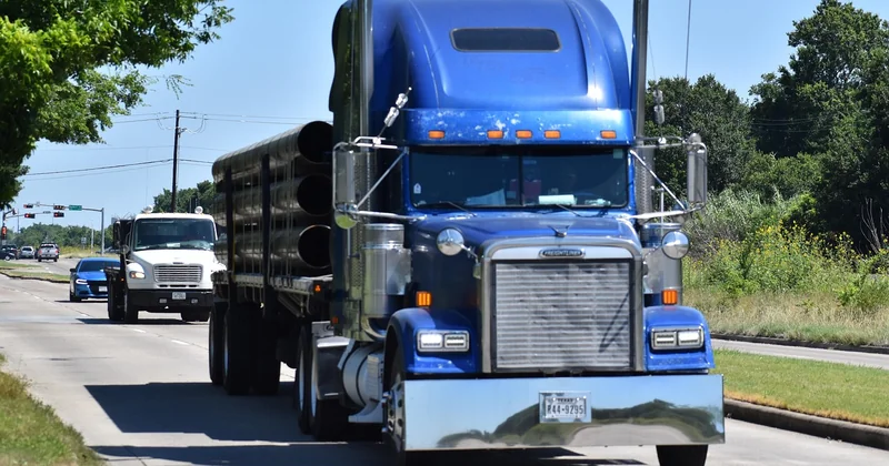 Camion 12 m³ dimension intérieur : le tableau qui compte